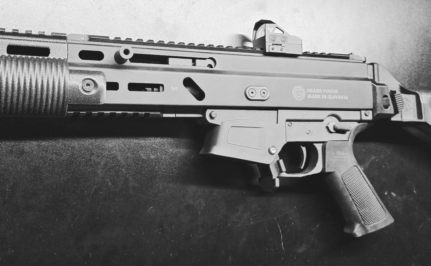 Stribog SP9 MP5 Style Handguard